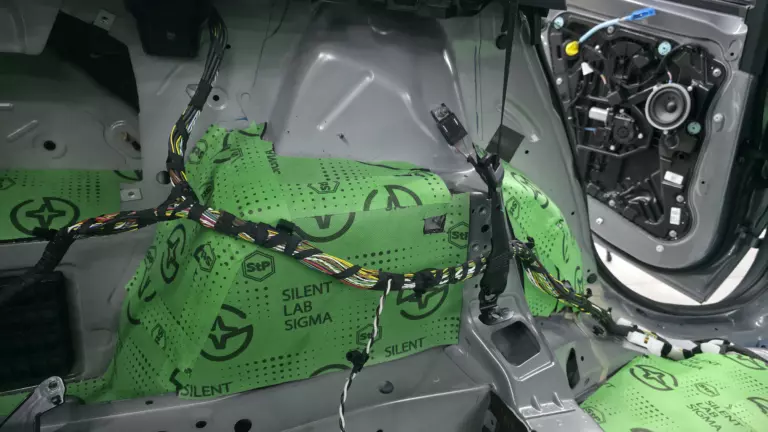 Шумоизоляция багажника BMW X2-9