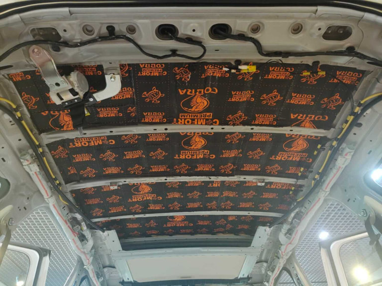 Шумоизоляция крыши Mitsubishi Outlander 2022г-2