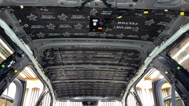 Шумоизоляция крыши Volvo XC90 2021-22