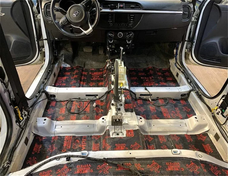 Шумоизоляция пола KIA Rio X-line-2